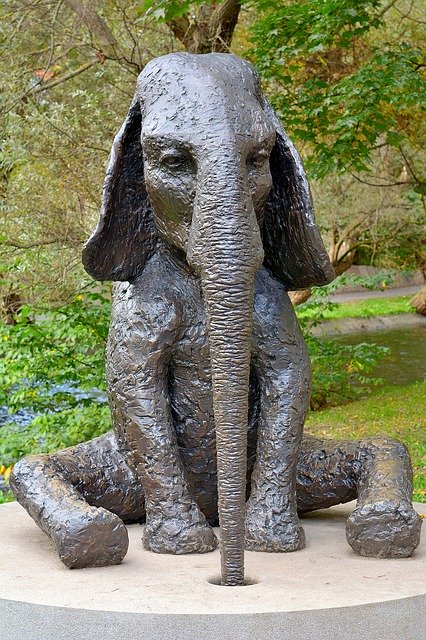 Free download Sculpture Bronze Elephant -  free photo or picture to be edited with GIMP online image editor