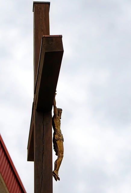 Free download sculpture christie crucified cross free picture to be edited with GIMP free online image editor