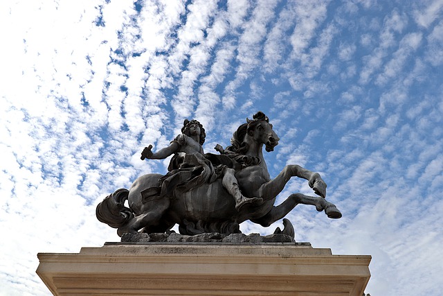 Free download sculpture statue louis xiv king free picture to be edited with GIMP free online image editor