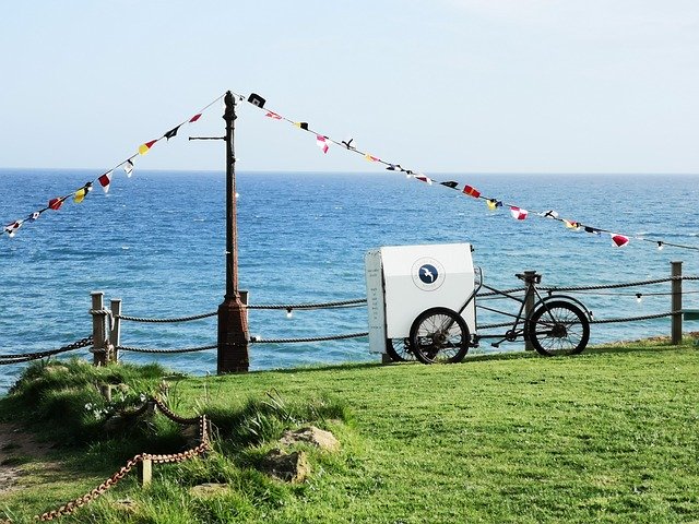 Безкоштовно завантажте Sea Flags Bunting – безкоштовну фотографію чи зображення для редагування за допомогою онлайн-редактора зображень GIMP