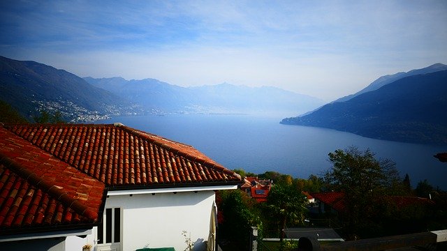 Descărcare gratuită Sea Italy Lago Maggiore - fotografie sau imagini gratuite pentru a fi editate cu editorul de imagini online GIMP