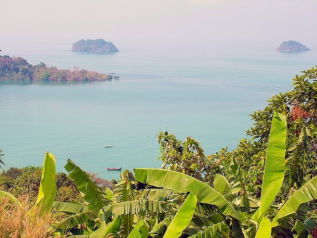 Bezpłatne pobieranie morskiego krajobrazu łódź shin tajlandia darmowe zdjęcie do edycji za pomocą bezpłatnego internetowego edytora obrazów GIMP