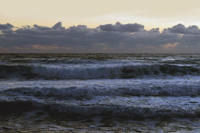 Free download sea ocean waves sky clouds winter free picture to be edited with GIMP free online image editor