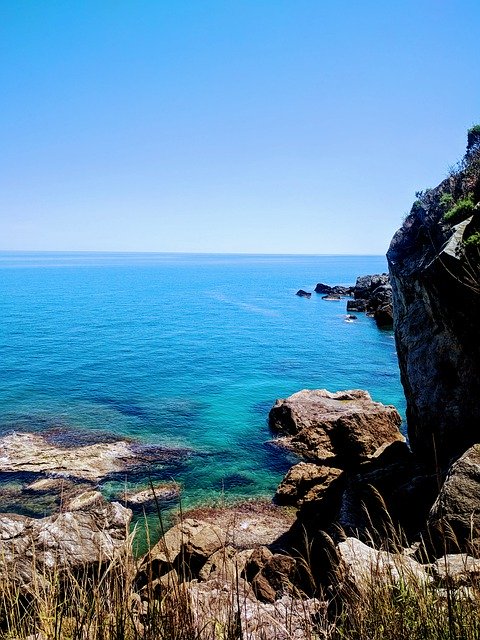 Bezpłatne pobieranie Sea Rocks Horizon - bezpłatne zdjęcie lub obraz do edycji za pomocą internetowego edytora obrazów GIMP