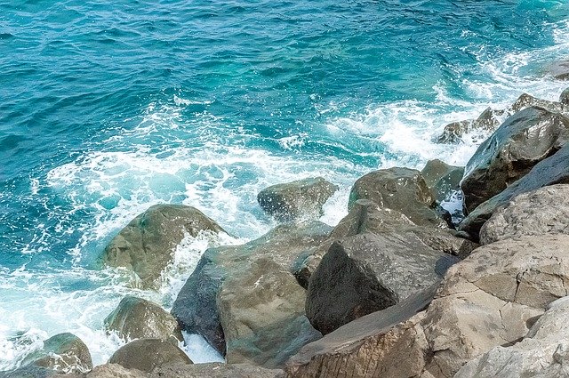 Безкоштовно завантажити Sea Stones Beach - безкоштовне фото або зображення для редагування за допомогою онлайн-редактора зображень GIMP