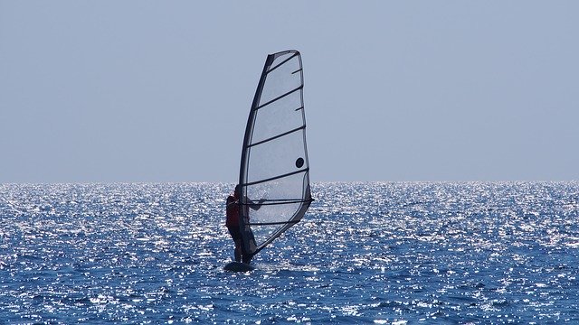 Descărcare gratuită șablon foto gratuit Sea Surf Wind Surfing pentru a fi editat cu editorul de imagini online GIMP