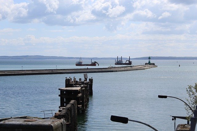 Bezpłatne pobieranie Sea Water Ships - bezpłatne zdjęcie lub obraz do edycji za pomocą internetowego edytora obrazów GIMP