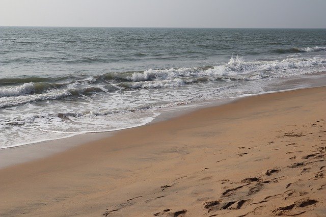 Скачать бесплатно Sea Waves Beach - бесплатное фото или изображение для редактирования с помощью онлайн-редактора изображений GIMP