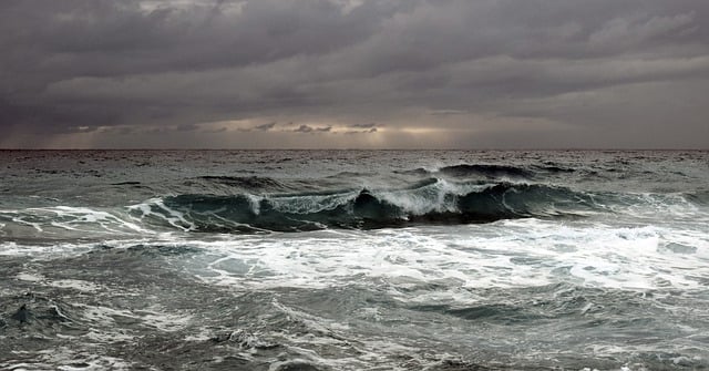 Free download sea waves sky clouds horizon free picture to be edited with GIMP free online image editor