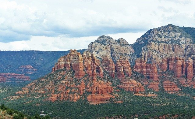 Descarga gratuita Sedona Landscape Desert: foto o imagen gratuita para editar con el editor de imágenes en línea GIMP