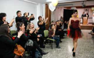 Free download SENA En Pasarela free photo or picture to be edited with GIMP online image editor