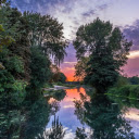 Serene River Reflection at Twilight  screen for extension Chrome web store in OffiDocs Chromium