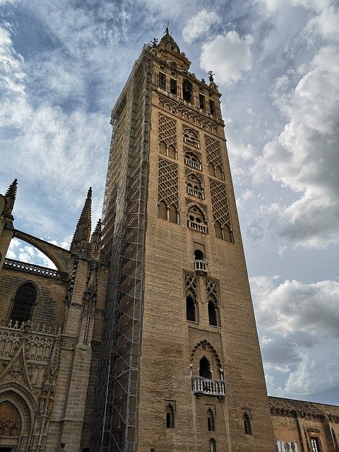Free download Sevilla Giralda Clouds -  free photo or picture to be edited with GIMP online image editor
