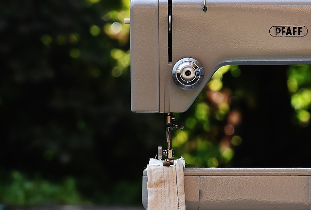 Free download sewing machine pfaff sixties old free picture to be edited with GIMP free online image editor
