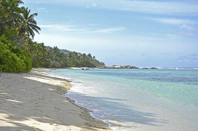 Скачать бесплатно Seychelles Praslin Sand - бесплатное фото или изображение для редактирования с помощью онлайн-редактора изображений GIMP