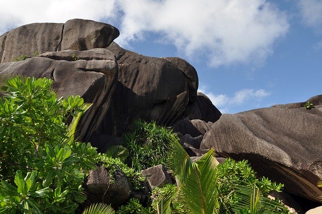 Descarga gratuita Seychelles Rocks La Digue - foto o imagen gratis y gratuita para editar con el editor de imágenes en línea GIMP