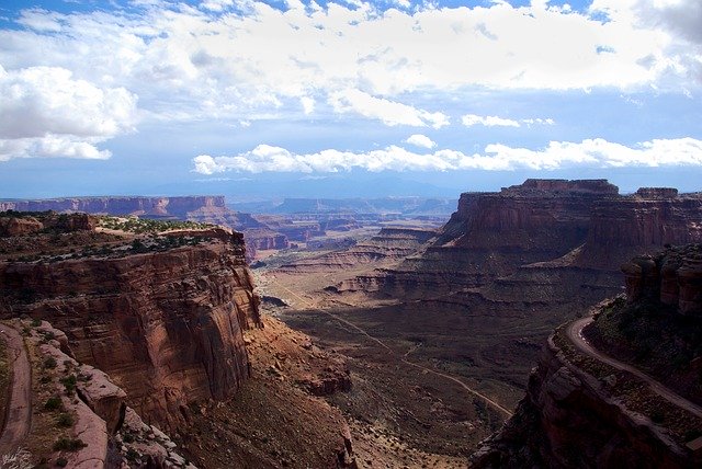 Free picture Shafer Trail Road Canyonlands -  to be edited by GIMP free image editor by OffiDocs