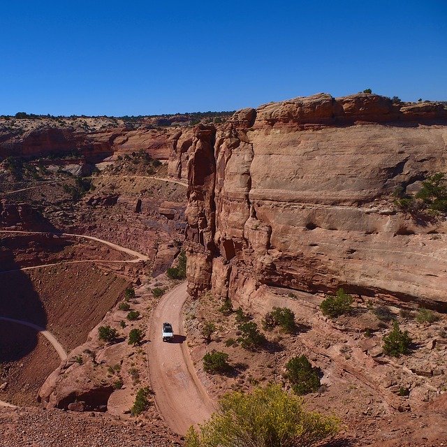 Kostenloser Download Shafer Trail Road Desert - kostenloses Foto oder Bild zur Bearbeitung mit GIMP Online-Bildbearbeitung