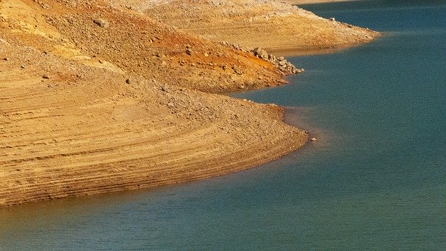 Gratis download Shasta Lake Shore Water - gratis foto of afbeelding om te bewerken met GIMP online afbeeldingseditor