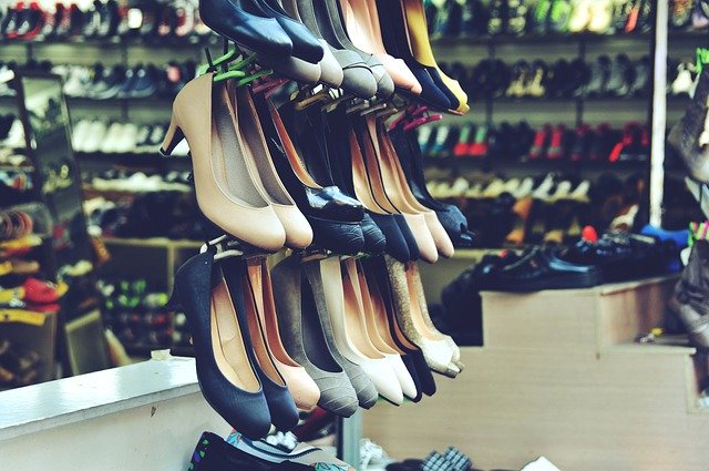 Безкоштовно завантажити Shin Market Shoes - безкоштовне фото або зображення для редагування за допомогою онлайн-редактора зображень GIMP