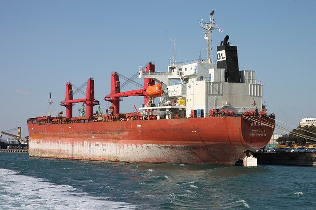 Descarga gratuita Ship Cargo Port: foto o imagen gratuita para editar con el editor de imágenes en línea GIMP