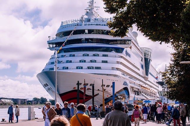 دانلود رایگان عکس گردشگری کشتی کروز برای سفر با ویرایشگر تصویر آنلاین رایگان GIMP