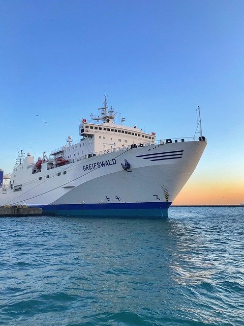 Безкоштовно завантажте Ship Port See – безкоштовну фотографію чи зображення для редагування за допомогою онлайн-редактора зображень GIMP