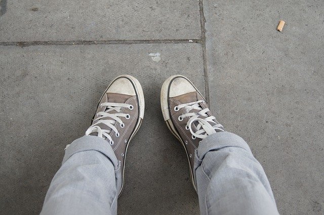 Libreng download Shoes Feet Jeans - libreng larawan o larawan na ie-edit gamit ang GIMP online na editor ng imahe