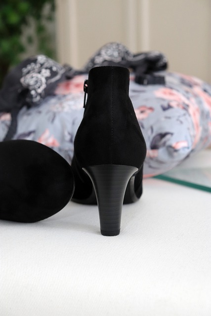 Free download shoe shoes black stiletto bra free picture to be edited with GIMP free online image editor