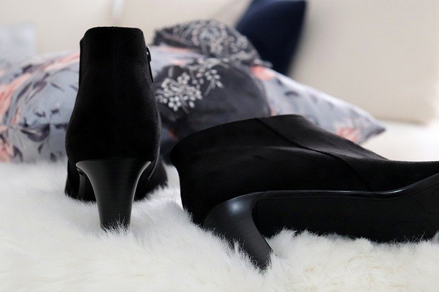 Free download shoe shoes black white stiletto free picture to be edited with GIMP free online image editor