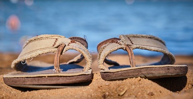 دانلود رایگان Shoes Old Flip Flops - عکس یا تصویر رایگان برای ویرایش با ویرایشگر تصویر آنلاین GIMP