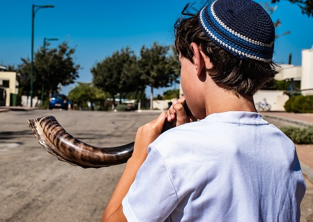 Free picture Shofar Kid Jewish New Year Shana -  to be edited by GIMP free image editor by OffiDocs