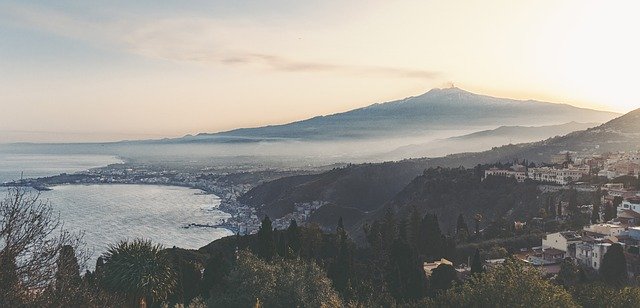 免费下载西西里岛埃特纳火山陶尔米纳 - 使用 GIMP 在线图像编辑器编辑免费照片或图片