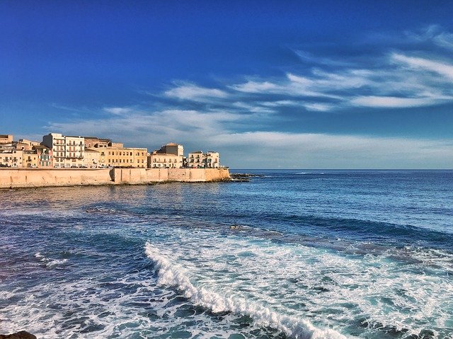 Descarga gratuita Sicily Seaside Ortigia: foto o imagen gratuita para editar con el editor de imágenes en línea GIMP