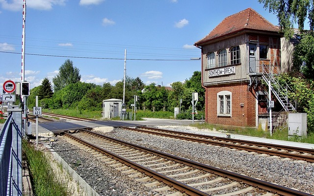 Descargue gratis Signal Box Old Signal Box Sontheim Imagen gratuita para editar con GIMP Editor de imágenes en línea gratuito