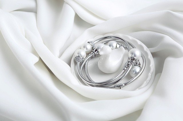 Free download Silver Jewelry Bracelet Pearl -  free photo or picture to be edited with GIMP online image editor