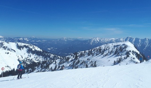 Téléchargement gratuit Ski Neige Hiver - photo ou image gratuite à modifier avec l'éditeur d'images en ligne GIMP