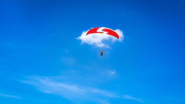 Gratis download Sky Blue Paragliding - gratis foto of afbeelding om te bewerken met GIMP online afbeeldingseditor