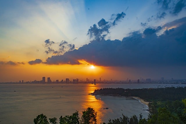 Téléchargement gratuit d'une image gratuite de ciel, coucher de soleil, après-midi ensoleillé, mer à modifier avec l'éditeur d'images en ligne gratuit GIMP