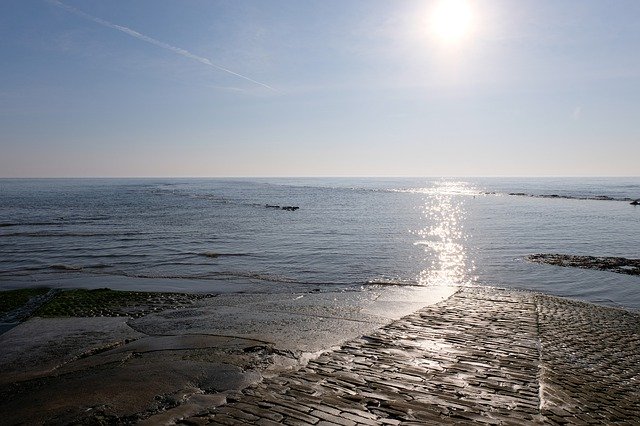 ດາວ​ໂຫຼດ​ຟຣີ Slipway Sea Cobbles - ຮູບ​ພາບ​ຟຣີ​ຫຼື​ຮູບ​ພາບ​ທີ່​ຈະ​ໄດ້​ຮັບ​ການ​ແກ້​ໄຂ​ກັບ GIMP ອອນ​ໄລ​ນ​໌​ບັນ​ນາ​ທິ​ການ​ຮູບ​ພາບ​