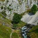 Small streams and cliffs  screen for extension Chrome web store in OffiDocs Chromium