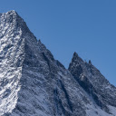 Snow clings to rocks  screen for extension Chrome web store in OffiDocs Chromium