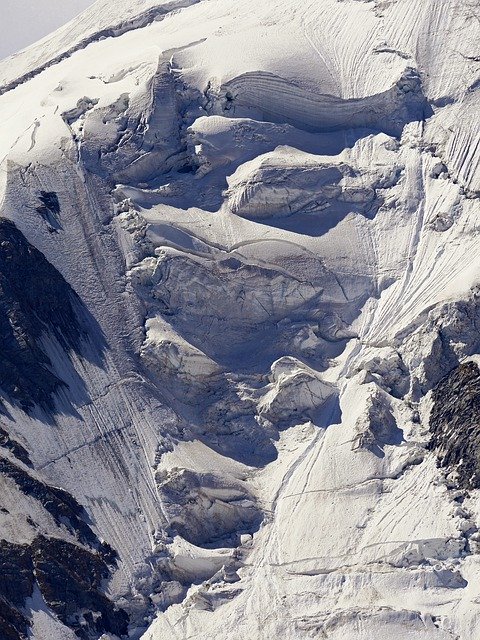 Безкоштовно завантажте Snow Crashes Piz Palu Old - безкоштовну безкоштовну фотографію чи зображення для редагування за допомогою онлайн-редактора зображень GIMP