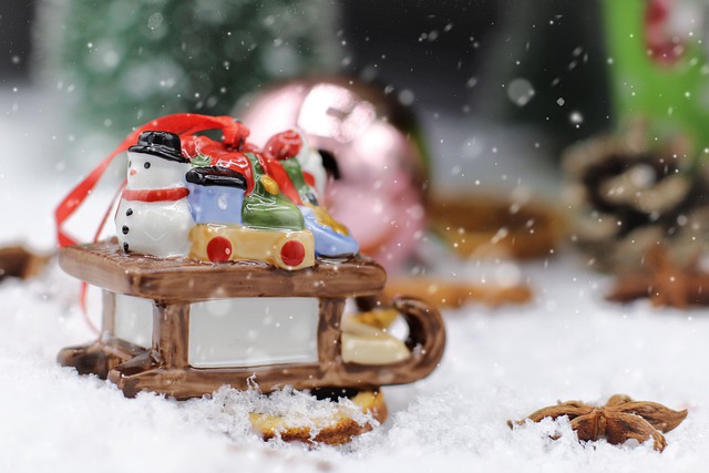 Free download snowfall sleight decoration free picture to be edited with GIMP free online image editor