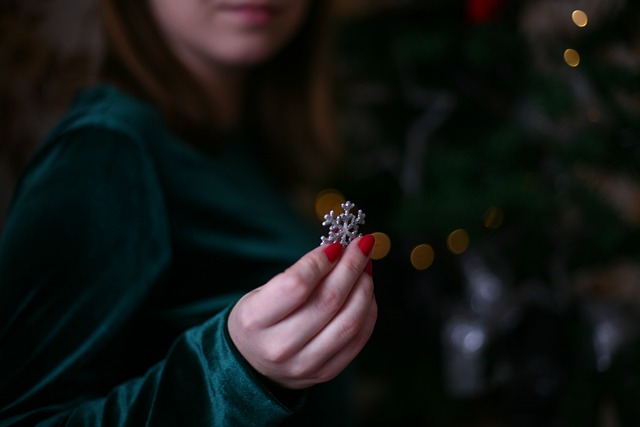 Free download snowflake new year winter bokeh free picture to be edited with GIMP free online image editor