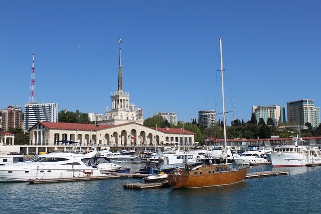 Download gratuito di Sochi Sea Yachts Naval: foto o immagine gratuita da modificare con l'editor di immagini online GIMP