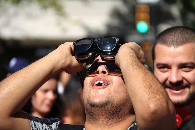 Free download solar eclipse watching sun sunlight free picture to be edited with GIMP free online image editor