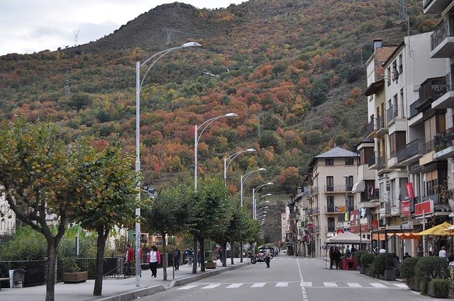 Free download Sort Lleida Catalunya -  free photo or picture to be edited with GIMP online image editor