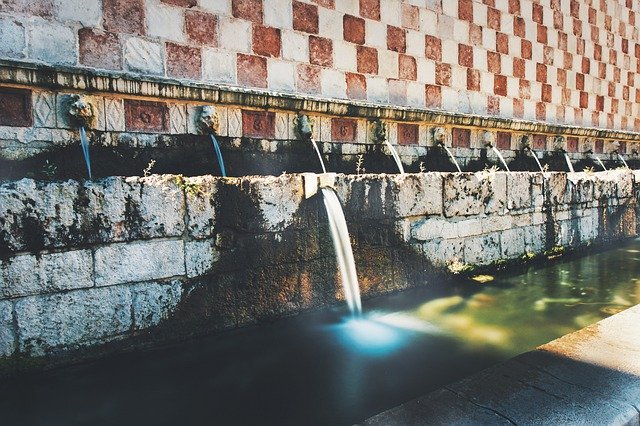 Téléchargement gratuit de Source Fontana Water - photo ou image gratuite à éditer avec l'éditeur d'images en ligne GIMP