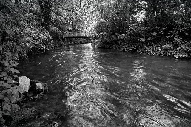 Kostenloser Download Source Water Bridge - kostenloses kostenloses Foto oder Bild zur Bearbeitung mit GIMP Online-Bildbearbeitung